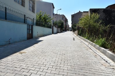 Aydoğdu Mahallesinde Yol Çalışmalarında Sona Yaklaşılıyor