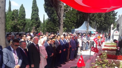 15 Temmuz Şehitliği'nde Anma Töreni Düzenlendi