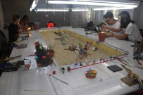 KALP GÖZÜ - Bin Derece Sıcaklıkta Cam Çubuklardan Sanat Eseri Yapıyorlar