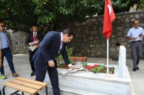 İZZETTIN KÜÇÜK - Bursa'da Şehitlikte Anma Töreni Düzenlendi