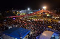 Erzincanlılar Demokrasi Nöbeti İçin Meydanlara Akın Etti