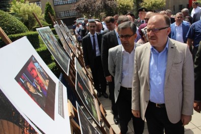 İHA Afyonkarahisar'da 15 Temmuz Fotoğraf Sergisi Açtı