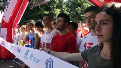 Saraybosna'da 'Demokrasi Koşusu'