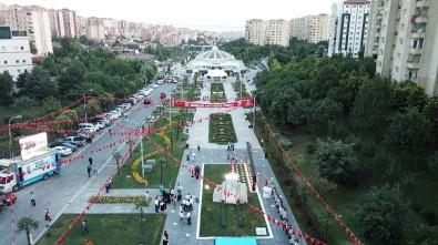 Başakşehir Belediyesinden '15 Temmuz Şehitler Anıtı'