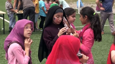 Öğrenciler Hem Eğleniyor Hem Kur'an Öğreniyor