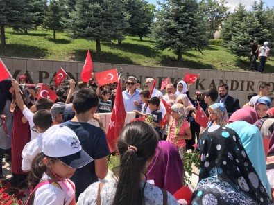 Pursaklar'da 15 Temmuz'da Şehitlik Ziyaret Edildi