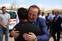 İBRAHIM AKGÜN - Vali Ali Hamza Pehlivan Şehit İdris Karakaşoğlu'nun Ailesini Ziyaret Etti