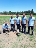 YAVRU KÖPEK - Günyüzü'nde Su Kuyusuna Düşen Yavru Köpeği İtfaiye Ekipleri Kurtardı