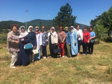 Protokol Eşleri Simav'ın Doğal Güzelliklerine Hayran Kaldı