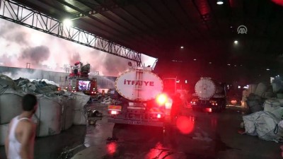 Adana'da Geri Dönüşüm Tesisinde Yangın