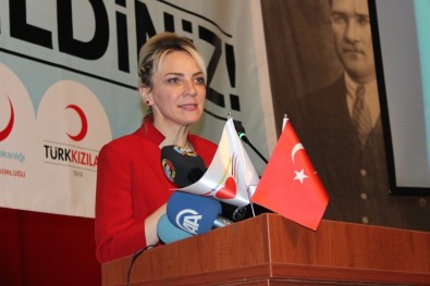 İzmir İl Sağlık Müdürü Salnur Açıklaması '600 Kişi Etkilendi'