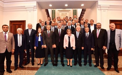 Kılıç'tan Gaziantep Milletvekilleri'ne Hayırlı Olsun Ziyareti
