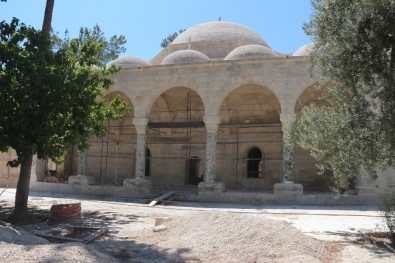 Laal Paşa Camii'nde Restorasyon Durdu