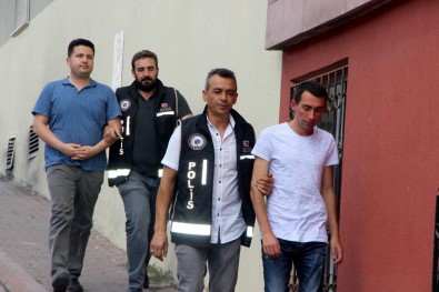 Kayseri'deki FETÖ Operasyonunda 3 Kişi Adliyeye Sevk Edildi