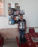 AKARCA - Kitap Okuyan Müşterilerine Bedava Çay Veriyor