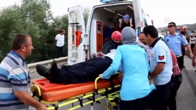 Samsun'da Cip İle Hafif Ticari Araç Çarpıştı Açıklaması 6 Yaralı
