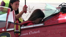 GENÇ KADIN - Akrobasinin Türk Kadın Pilotu Hayalini Gerçekleştiriyor
