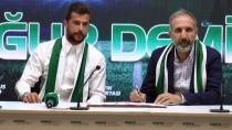SELÇUK AKSOY - Atiker Konyaspor, Uğur Demirok İle Sözleşme İmzaladı