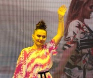 DEMET AKALIN - Demet Akalın Açıklaması 'Hadım Etmek Çözüm Değil, İdam Gelsin'