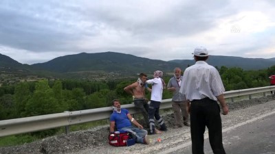 Kastamonu'da Kamyonet Devrildi Açıklaması 6 Yaralı