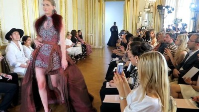 Paris Haute Couture Moda Haftası'ndan Renkli Görüntüler