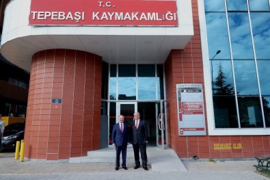 Vali Çakacak Tepebaşı Kaymakamlığı'nı Ziyaret Etti