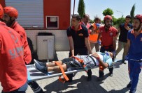 DOĞAL AFET - Besni Devlet Hastanesinde Ki Tatbikat Gerçeği Aratmadı