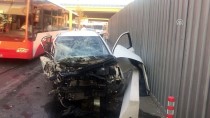 İzmir'de Otomobil Mobilya Mağazasına Çarptı Açıklaması 4 Yaralı