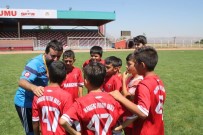 FUTBOL OKULU - Miniklerin Turnuvası Sona Erdi