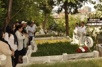 Beşiktaş, Yusuf Tunaoğlu'nu Mezarı Başında Andı