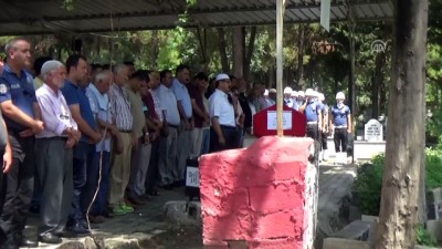 Boğulmak Üzereyken Kurtarılan Polis Hastanede Yaşamını Yitirdi