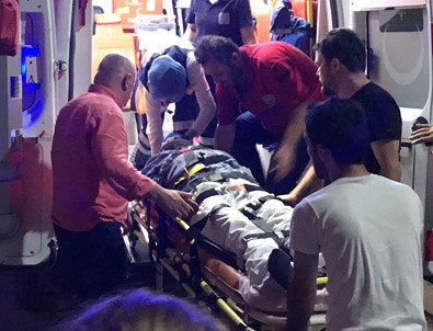 Ünlü oyuncu trafik kazası geçirdi