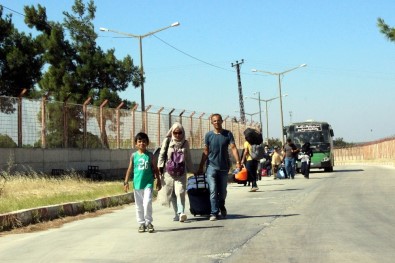 Bayramda Ülkesine Giden 52 Bin 114 Suriyeli'den 46 Bini Türkiye'ye Döndü