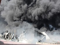 İTFAİYE ERİ - Fabrika Yangını Söndürülemiyor