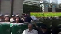 DOLAR KURU - İran'da Emekli Öğretmenler Maaşları Protesto Etti