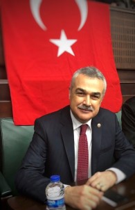 AK Parti'li Savaş; 'Yeni Türkiye Yolunda Basın Mensuplarına Büyük Görev Düşüyor'