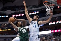 NEW ORLEANS - Jeff Withey TOFAŞ'ta