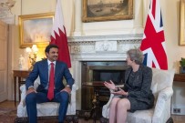 Katar Emiri, İngiltere Başbakanı May İle Görüştü
