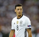 MESUT ÖZİL - Mesut Özil, İstatistiklerde Zirvede