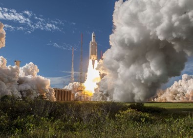 Avrupa Uzay Ajansı, 4 Uyduyu Birden Fırlattı