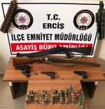 Erciş'te Silah Kaçakçılığı Operasyonu