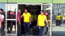 VOLKAN DEMİREL - Fenerbahçe Kafilesi İzmir'e Geldi