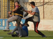 MANISASPOR - Hazırlık Maçında Taraftarlar Birbirine Girdi