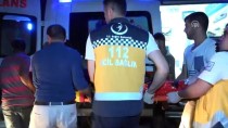 ERARSLAN - Kütahya'da Kamyonet Traktöre Çarptı Açıklaması 3 Ağır Yaralı