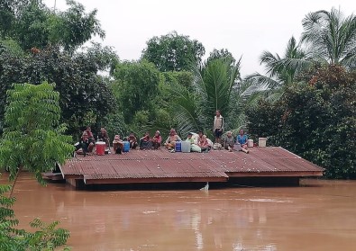 Laos'taki Selde 19 Kişi Hayatını Kaybetti