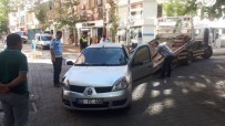 DUMANLı  - Olaya Giden Polis Kaza Yaptı Açıklaması 1 Yaralı
