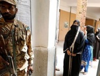 KETTA - Pakistan'da kanlı seçim: 25 ölü