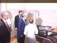 İBRAHIM AKıN - Bağbaşı Yolunda Römork Devrildi Açıklaması 18 Yaralı