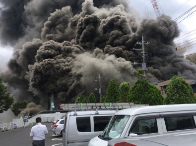 Japonya'da İnşaat Alanında Yangın