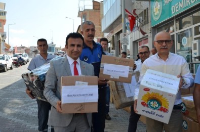 Manisa'dan Bayırbucak Türkmenlerine Kolilerce Yardım